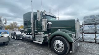 KENWORTH W900L GLIDERS GET STRIPED [upl. by Andrea]