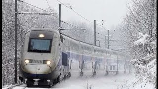 Trains et TGV dans la neige [upl. by Josephson735]