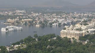 Inde du Nord  Partie 515  Udaipur le lac Pichola et le City Palace [upl. by Azeria]