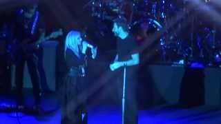 Let Me Go  Avril Lavigne feat Chad Kroeger Avril Lavigne Live in Manila 2014 [upl. by Kosiur]