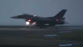 F2 Fighter night flight training 戦闘機 夜間訓練 築城基地 [upl. by Anneg633]