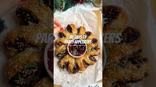 A Christmas sausage roll wreath is such a fun party appetizer for the holiday season 😍 partyfood [upl. by Anwad]