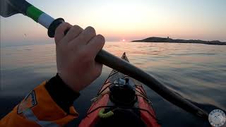 Kajakktur til Alnesraunen i solnedgang 5 km rett vest for Giske ligger denne flotte holmen [upl. by Ebaj]