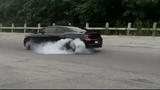 SRT8 CHARGER 61 HEMI BURNOUT [upl. by Narcis]