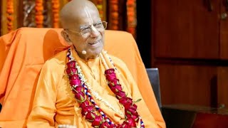 glorification HH gopal Krishna goswami mharaj by HH nava yogendra goswami mharaj ji iskconvrindavan [upl. by Venice]