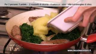 Ricetta CICORIA PATATE e SALSICCIA [upl. by Pliske]