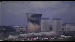 The demolition of Portwood Stockport cooling tower [upl. by Danica]