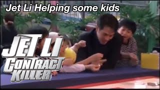 Jet Li Helping some children in the Carnival Scene  Jet Li’s Contract Killer [upl. by Schuman]