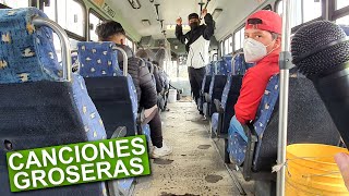 Poniendo Canciones Graciosas en un Camión 2 BROMA [upl. by Enerual697]