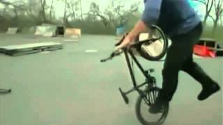 Espectaculares acrobacias en bicicleta  videos sorprendentes [upl. by Nipha]