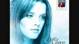 Celtic Woman Méav Ní Mhaolchatha  Suantraí [upl. by Emmett]