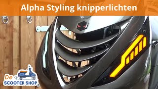 LED knipperlichten Alpha Styling matrix monteren Piaggio Zip  Montagevideo  De Scooter Shop [upl. by Haleak]