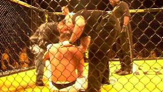 Travis Browne Vs Aaron Brink [upl. by Lotus]