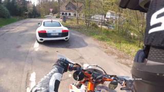 SUPERMOTO VS SUPERCAR KTM vs R8 V10 [upl. by Tarfe]