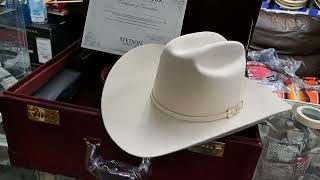 texana hats1000x diamante marca stetson en laberinto ww en Chicago Illinois chinchilla hanmade usa [upl. by Daj575]