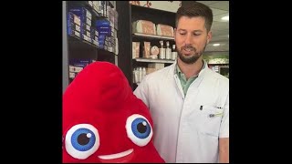 VIDÉO La mascotte des Jeux olympiques saffiche partout dans les vitrines de Châteauroux [upl. by Ariaec]