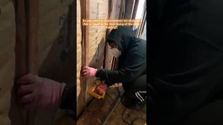 HOW DO YOU ATTACH AND INSTALL FIBERFLASS INSULATION shortvideo shortsvideo shorts short [upl. by Newbill]