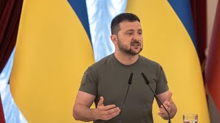 Zelensky says Putin not ready for peace calls for full Russian withdrawal [upl. by Eannej]