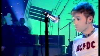 Blur  Song 2 live new years eve 1997 [upl. by Nadnarb634]