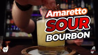 Amaretto sour Bourtbon  Comment faire un Amaretto Sour au Bourbon [upl. by Herates]