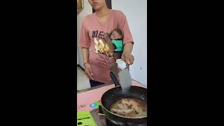 Cute Baby Monkey Icy make a dinner with mom 😋😍🙉monkey babymonkey cutemonkey [upl. by Aloysia]