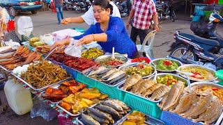 Most Famous Place for Grilled Fish Chicken Thighs amp Khmer Pickle in Phsar Lue SiemReap Street Food [upl. by Ashok]