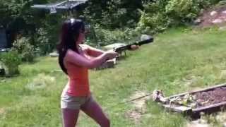 Gf shooting 44 magnum Henry mares leg [upl. by Adamok938]