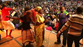 Samba Mapangala amp Orchestra Virunga  1  LIVE at Afrikafestival Hertme 2012 [upl. by Lebaron7]