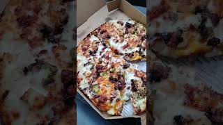 Dominos Viral Handmade Pan Pizza Full Review ✊🏿 [upl. by Imorej]