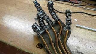 Simple Animatronic robotic hand made of Chain for the fingers [upl. by Oibaf656]