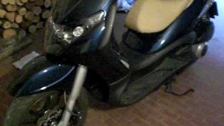 Piaggio Beverly 125 TUNING con GPR [upl. by Hazen985]