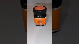 Raw Manuka Honey K Factor 16 That I purchased For Health Benefits And Relief Of Symptoms [upl. by Lam]