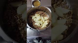 मटकी की सब्जी कभी देखे न खाये हो गे ए वीडियो देख कर दौड़ पड़ेगे P recipe [upl. by Damita]