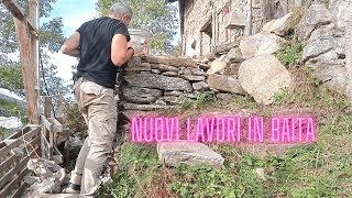 Muro in pietra a secco – Scavo pavimento della stalla  Baita in montagna n17 [upl. by Yddub431]