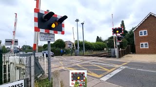 Spalding Mill Green Level Crossing Lincolnshire [upl. by Naresh]