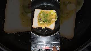 Omelette with bread  🍞 amlet kaise banate hain sortsfoodrecipeytshorts [upl. by Reeta]