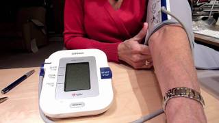 OMRON 711DLX ARM BLOOD PRESSURE [upl. by Alleram]