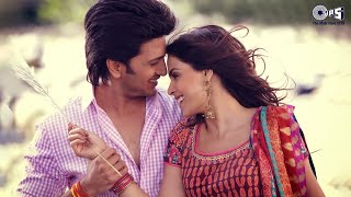 Piya O Re Piya  Riteish Deshmukh  Genelia Dsouza  Atif Aslam  Shreya Ghoshal  Evergreen Song [upl. by Ciardap700]