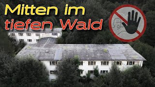 Was wird uns hier erwarten  Verlassenes Hotel mitten im tiefen Wald [upl. by Galven]