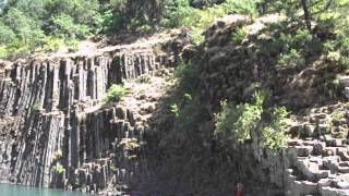 Oregon Cliff Jumping 65amp70 FT  Punchbowl Falls and Hood River Punchbowl [upl. by Bergstrom]