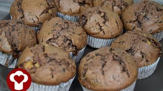 SCHOKOMUFFINS  Schokoladenmuffins selbst gemacht Schokomuffins Backen [upl. by Parik]