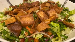 طريقة تحضير الفتوش 😍Lebanese fattoush salad👌like subscribe لايكاشتراكبالقناهليصلككلجديد [upl. by Elahcar]