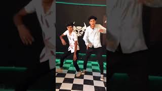 Dheere Dheere Bol koi Sun Na le dance youtubeshort shortdance dancer [upl. by Enihpled]