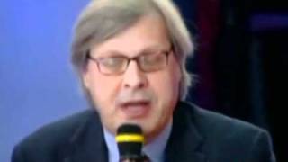 Sgarbi si difende in tribunale dopo gli insulti a Travaglio [upl. by Ardnaxela]