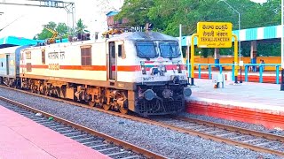 22645 Indore To Kochuveli  Ahilya Nagari SF Express Train [upl. by Nonaihr]