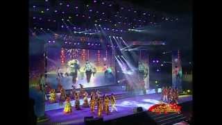 Chinese New Year Tv Show 春节联欢晚会2013 BDaniela安达amp费翔 [upl. by Nehcterg]