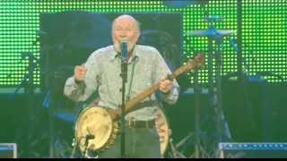 Pete Seeger  If I Had A Hammer The Hammer Song Live at Farm Aid 2013 [upl. by Nawed938]