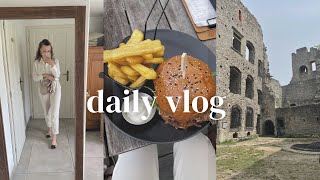 VLOG  Máme kurník amp Výlet na hrad a recept na hrnkovou buchtu s trnkami 🌸 [upl. by Flam102]