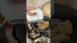 👌🏻 Shredded chicken in seconds  food foodie chicken kitchenhacks foodhacks [upl. by Asquith376]