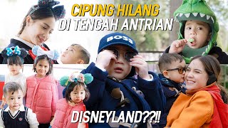 CIPUNG PAKE GAJI SENDIRI TRAKTIR SEKELUARGA KE DISNEYLANDNAGITA PANIK JALAN DITENGAH RIBUAN ORANG [upl. by Milewski373]